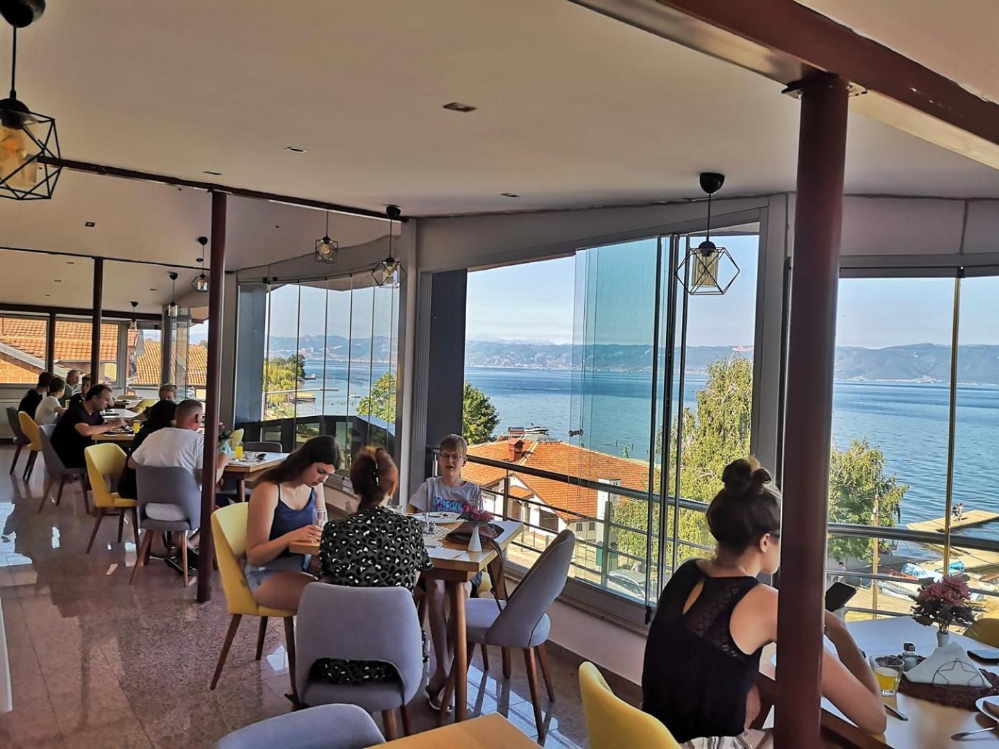 Villa Nika Peštani Eksteriør bilde